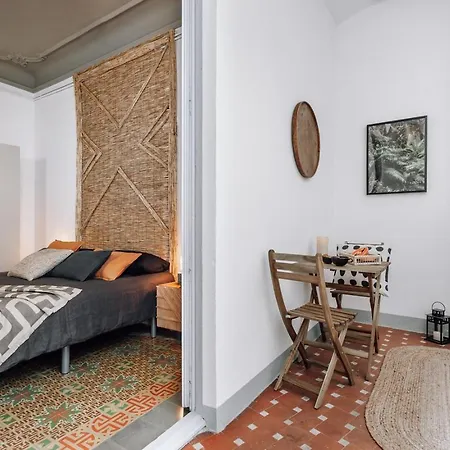 Apartman Hunde - 2 Bedrooms In Eixample Esquerra